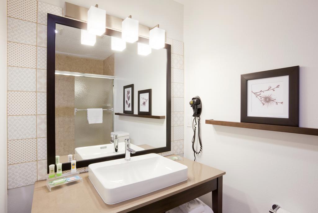 Country Inn & Suites By Radisson, Chippewa Falls, Wi Номер фото