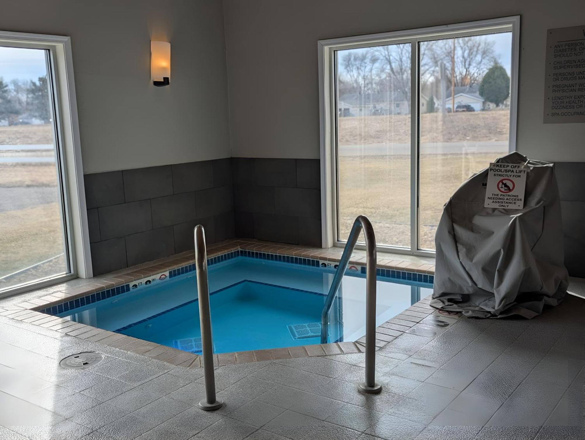 Country Inn & Suites By Radisson, Chippewa Falls, Wi Экстерьер фото