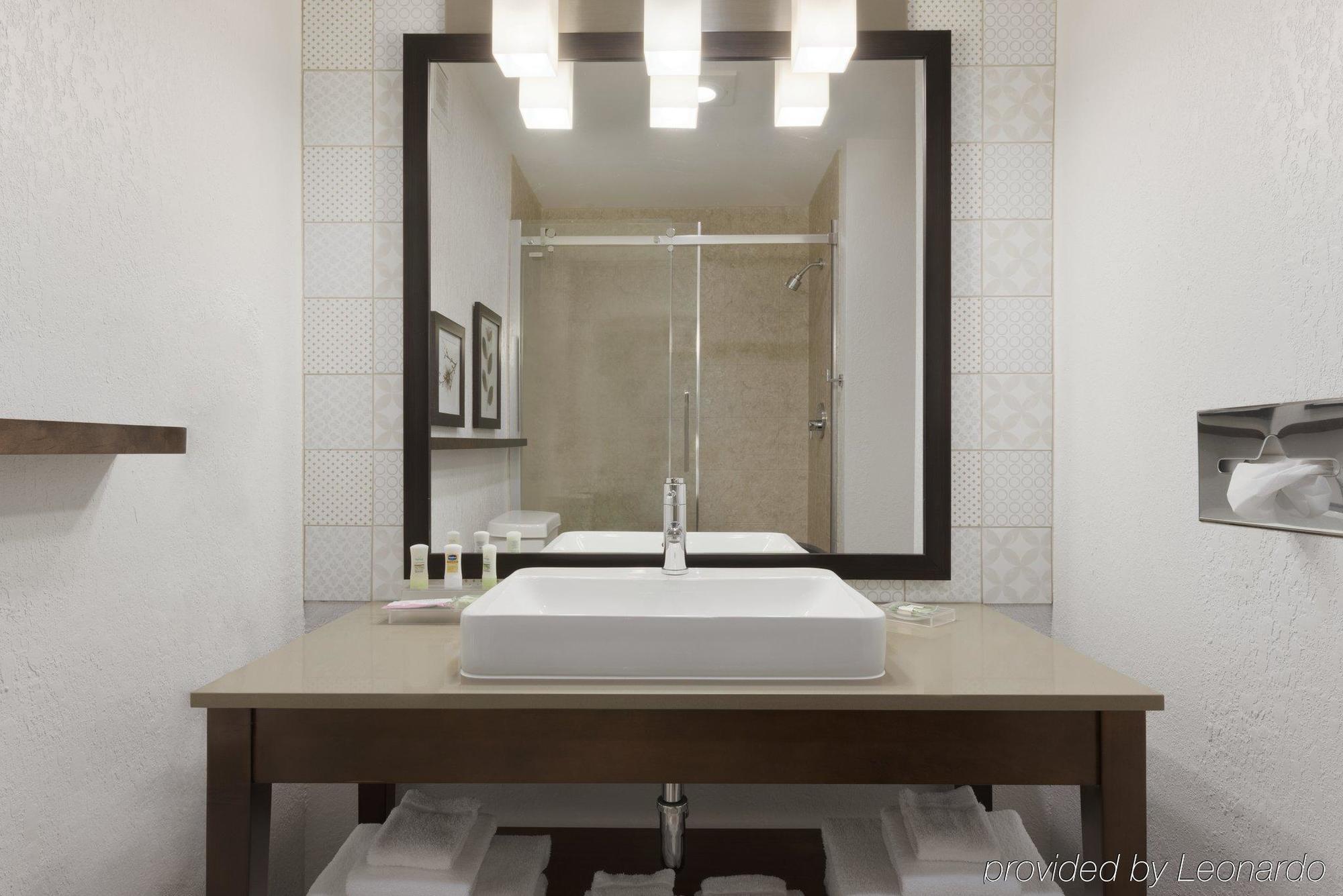 Country Inn & Suites By Radisson, Chippewa Falls, Wi Экстерьер фото